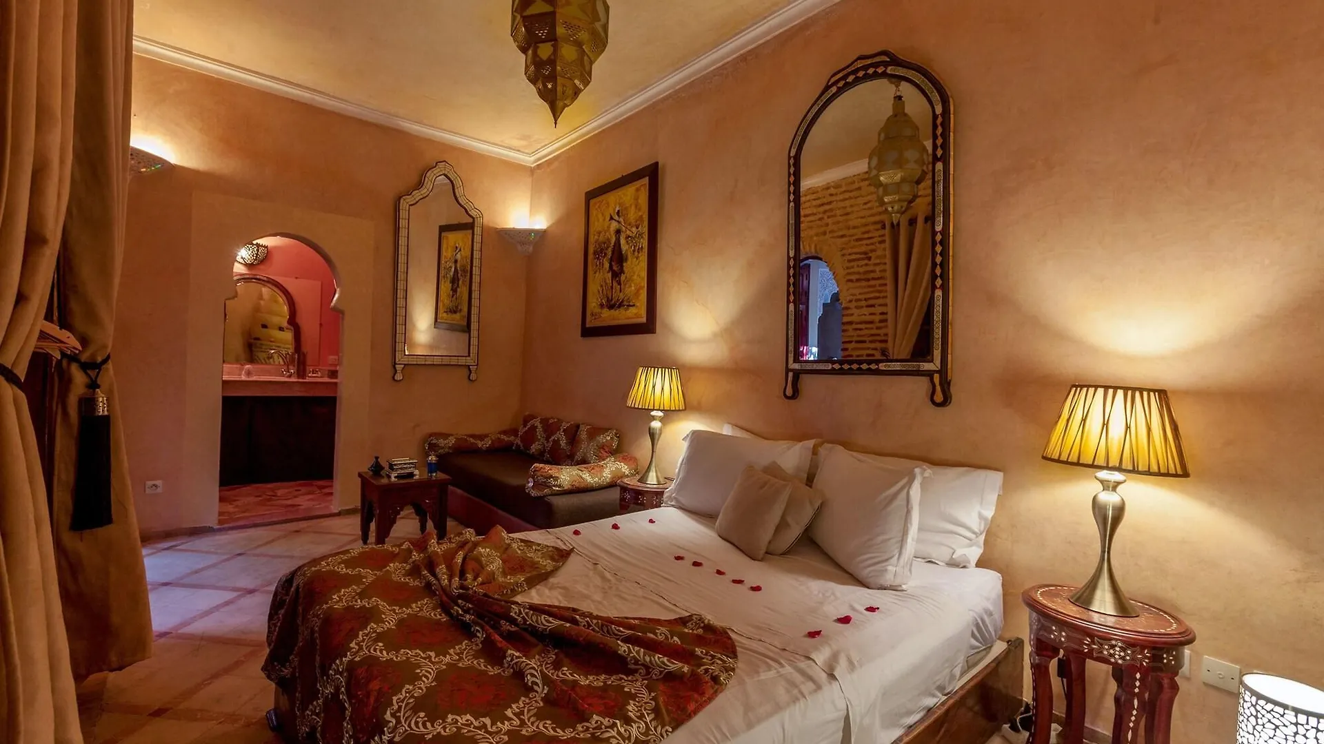 *** Pensión Riad Louaya Marrakesh Marruecos